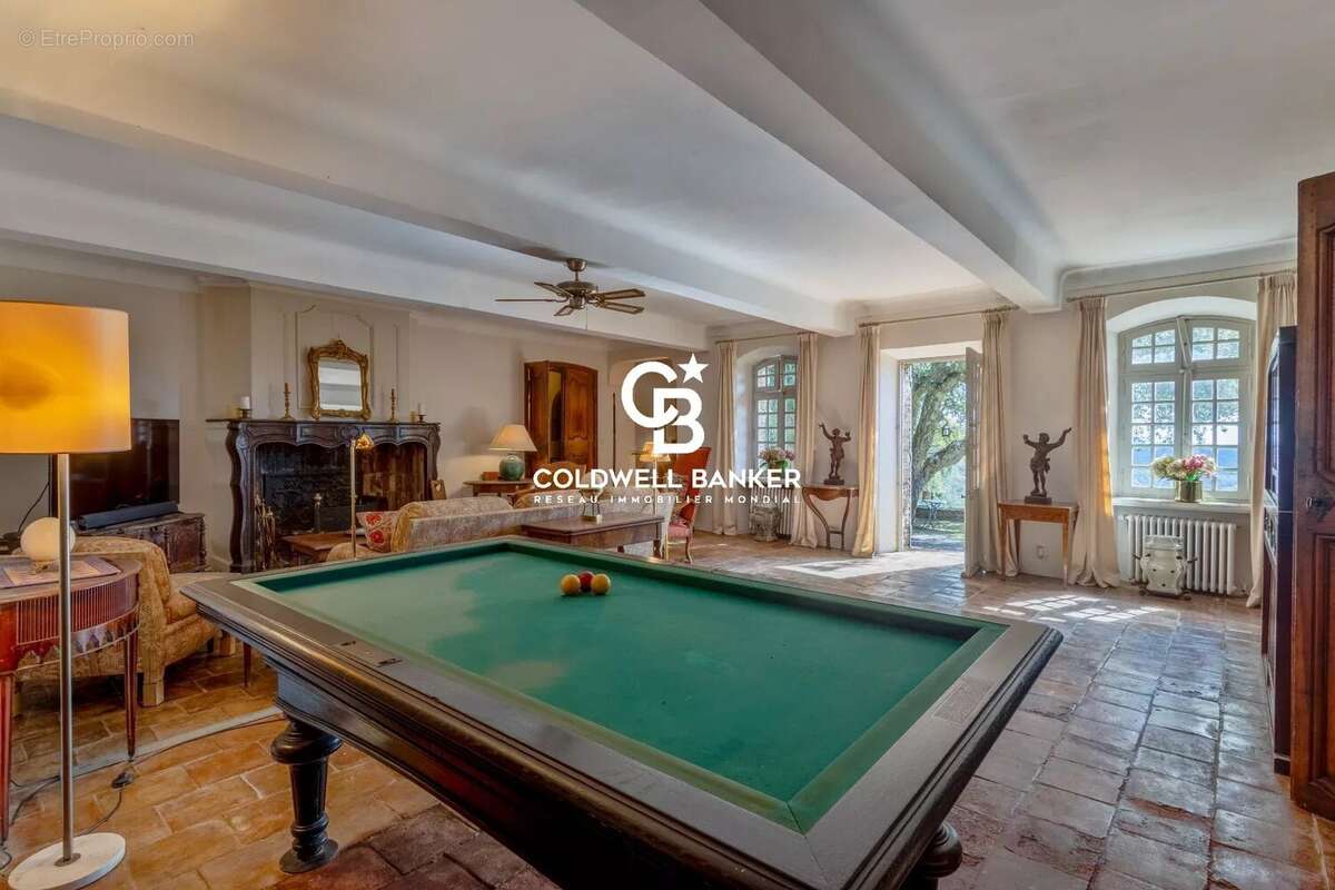 Maison à LA GARDE-FREINET