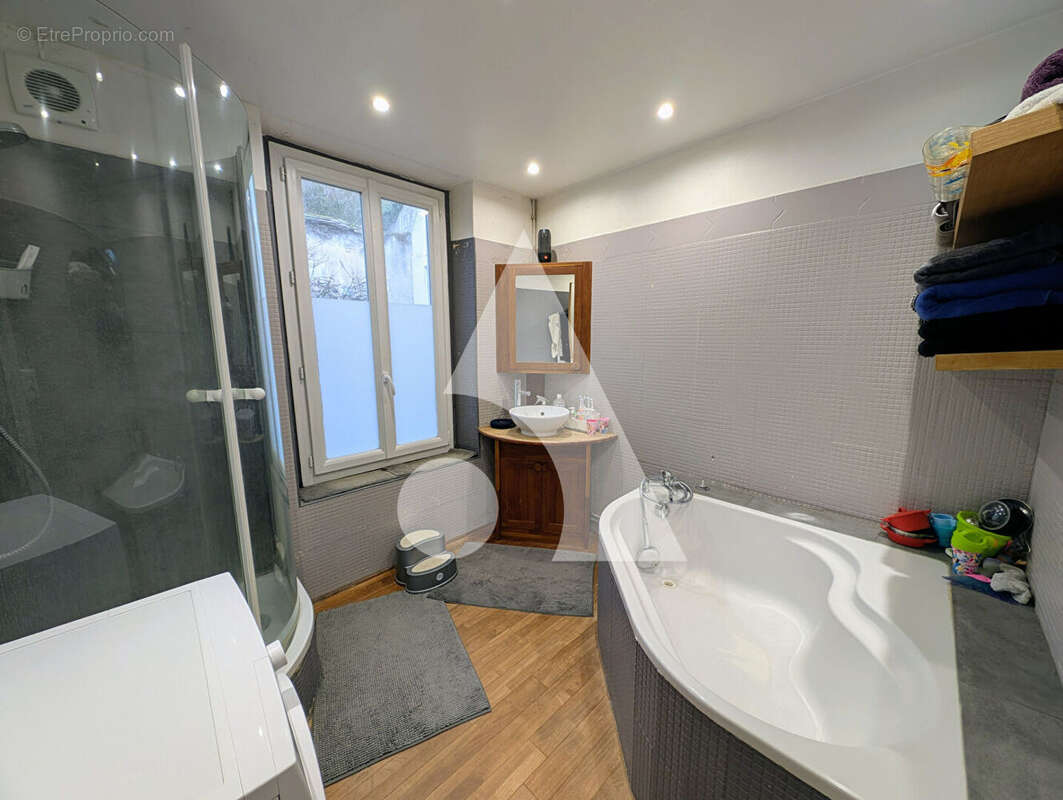 Appartement à LA FRETTE-SUR-SEINE