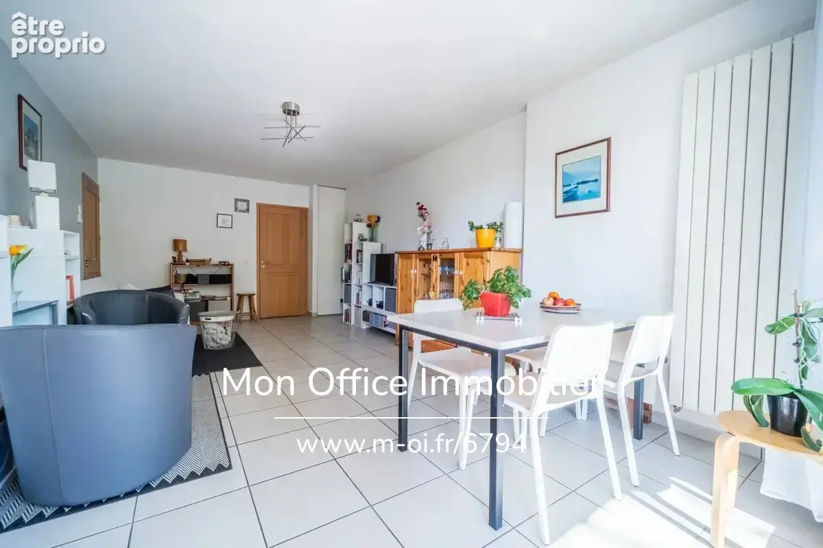 Référence : 6794-TCA. - Appartement 3 pièces - terrasse de 30m2 - Parking de copropriété - Garage possible - à Annecy (74000) - photo 7