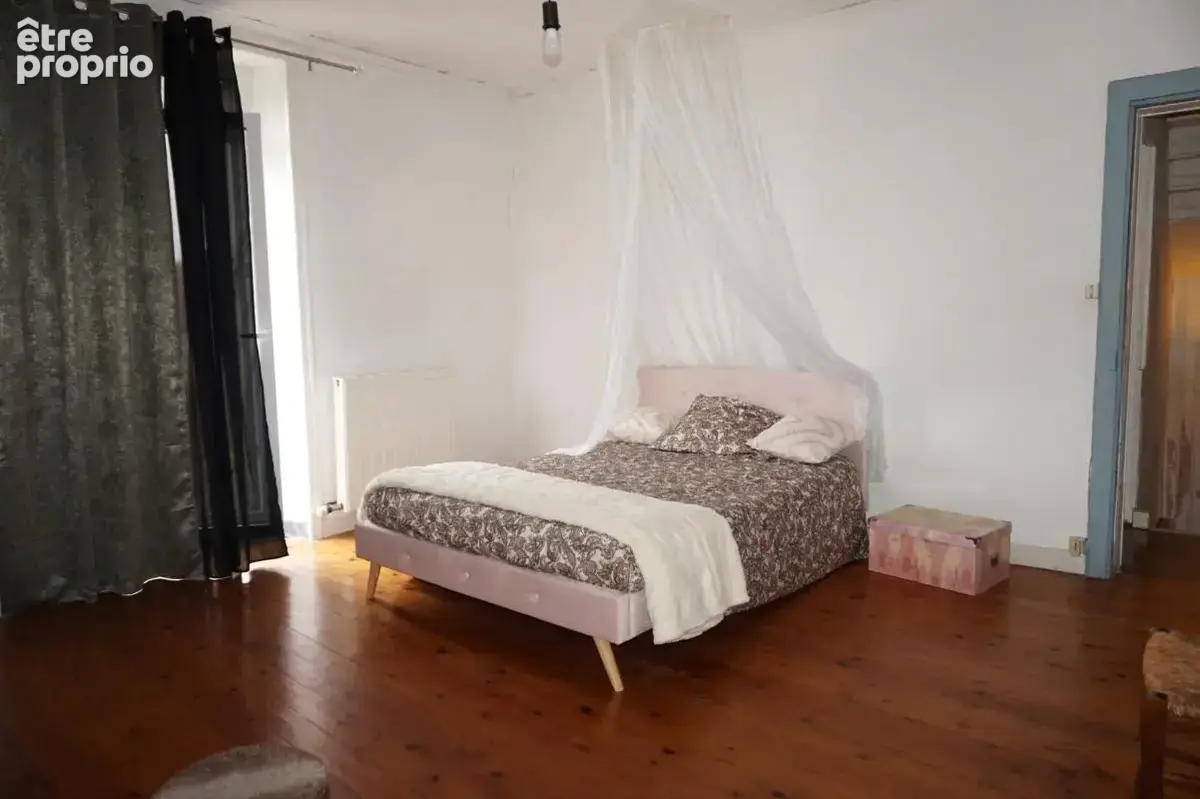 Maison 7 pièces 153 m² à vendre à Saint-Laurent-Sur-Sevre (85290) - photo 9