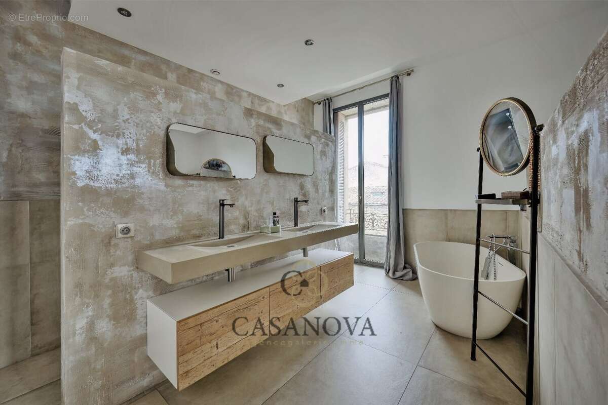 Maison à AIGUES-VIVES