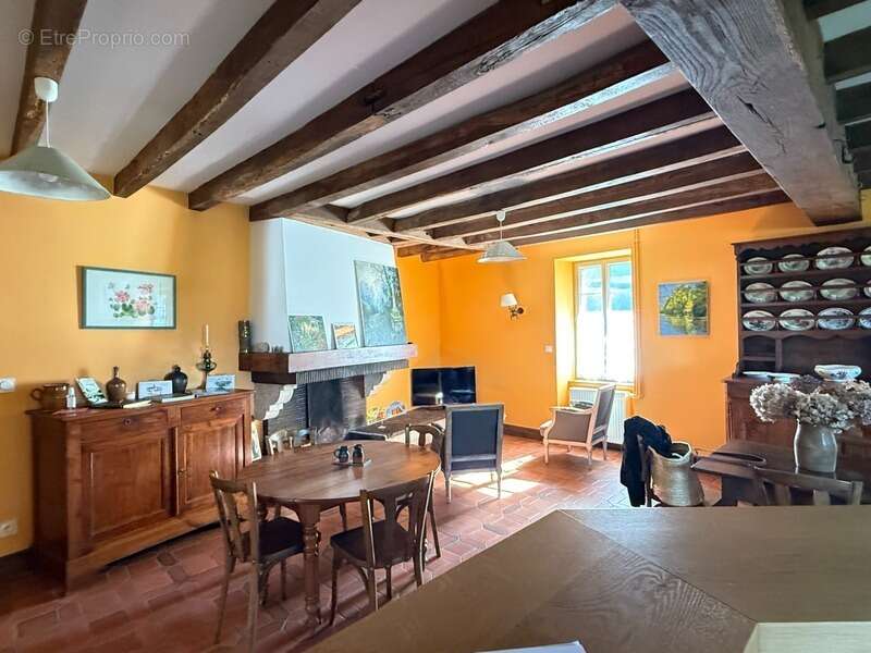 Maison à FRESSELINES