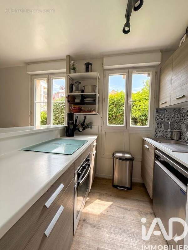 Photo 5 - Appartement à BUSSY-SAINT-GEORGES