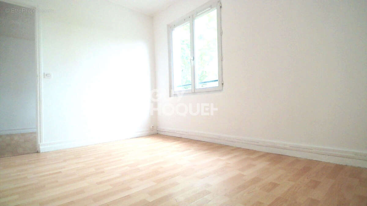 Appartement à CLICHY-SOUS-BOIS