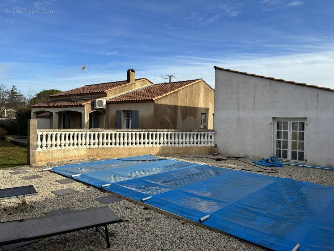 Maison à LA CALMETTE