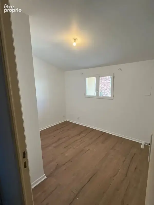 Immeuble Le Coteau 5 pièce(s) 61.84 m2, idéal investisseur - photo 7