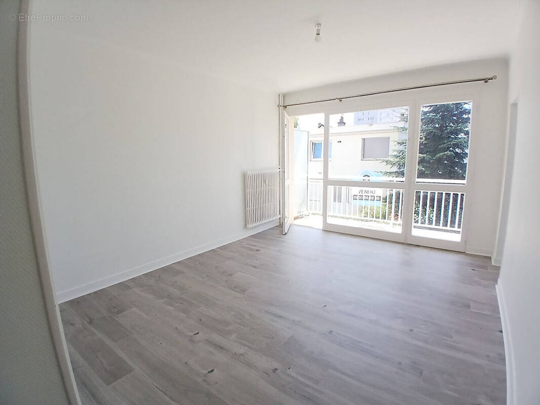 Appartement à HEROUVILLE-SAINT-CLAIR