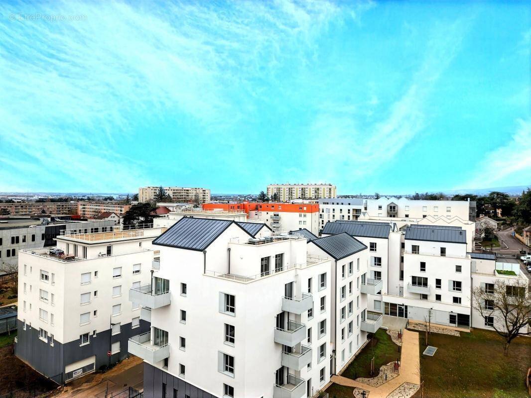 Appartement à CHENOVE