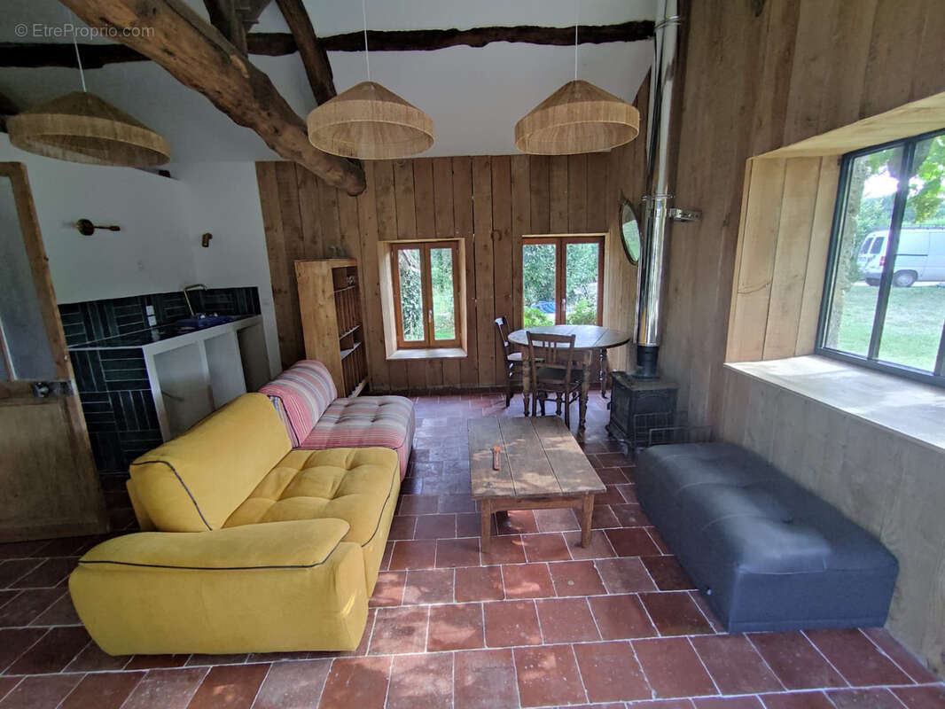 Secteur condom—maison de hameau avec dependances sur 1658m2 - photo 22