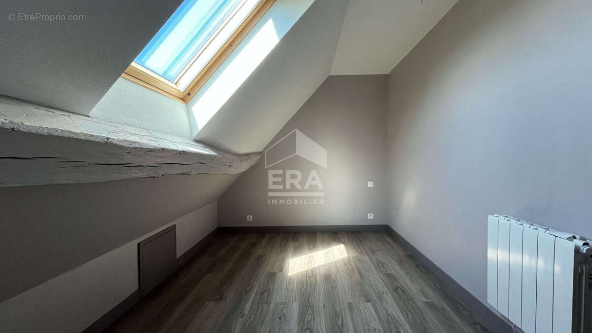 Appartement à INTVILLE-LA-GUETARD