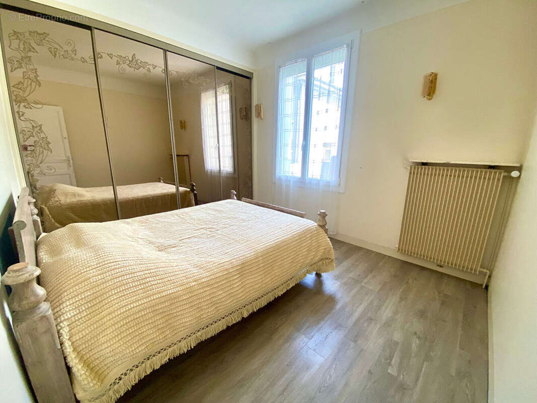 Maison plain-pied 4 chambres, 757 m² de terrain, 12 mins gare ! - photo 9