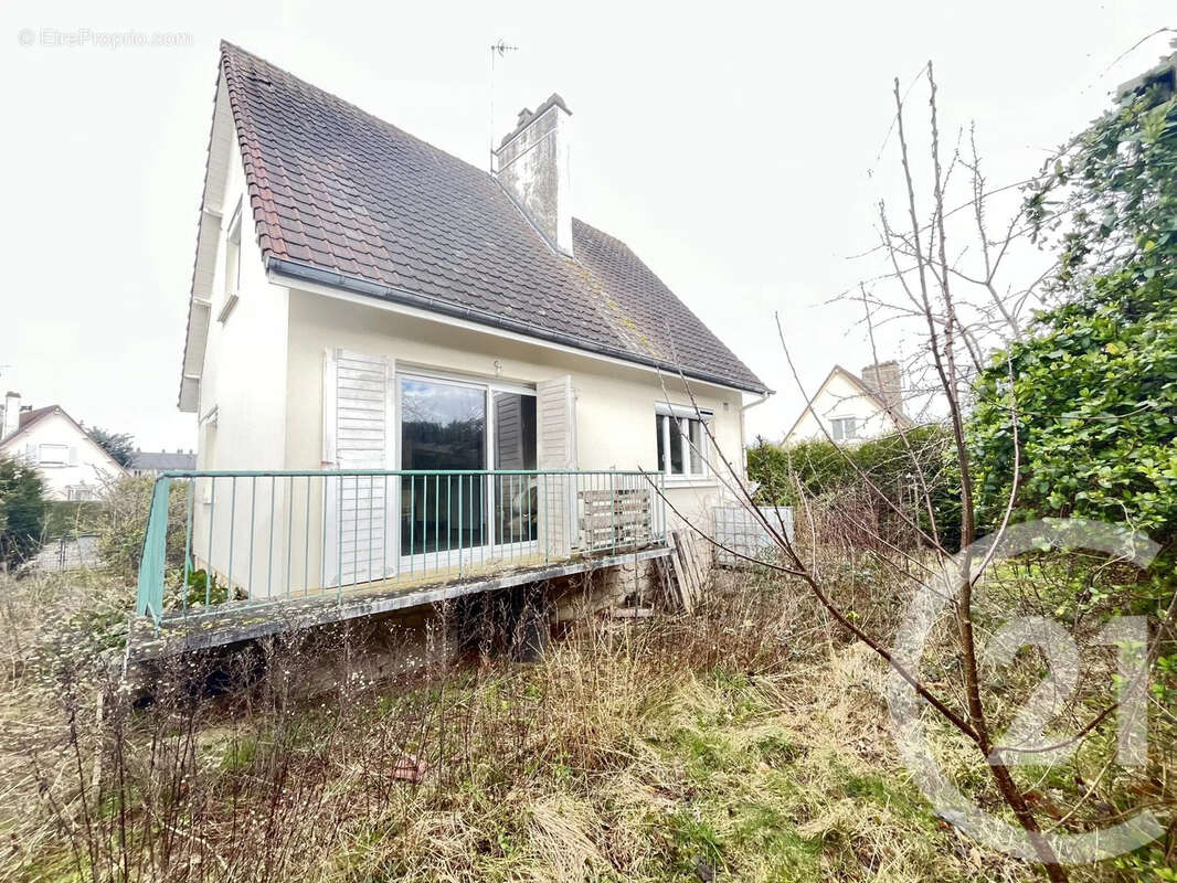 Maison à SAINT-MARCEL