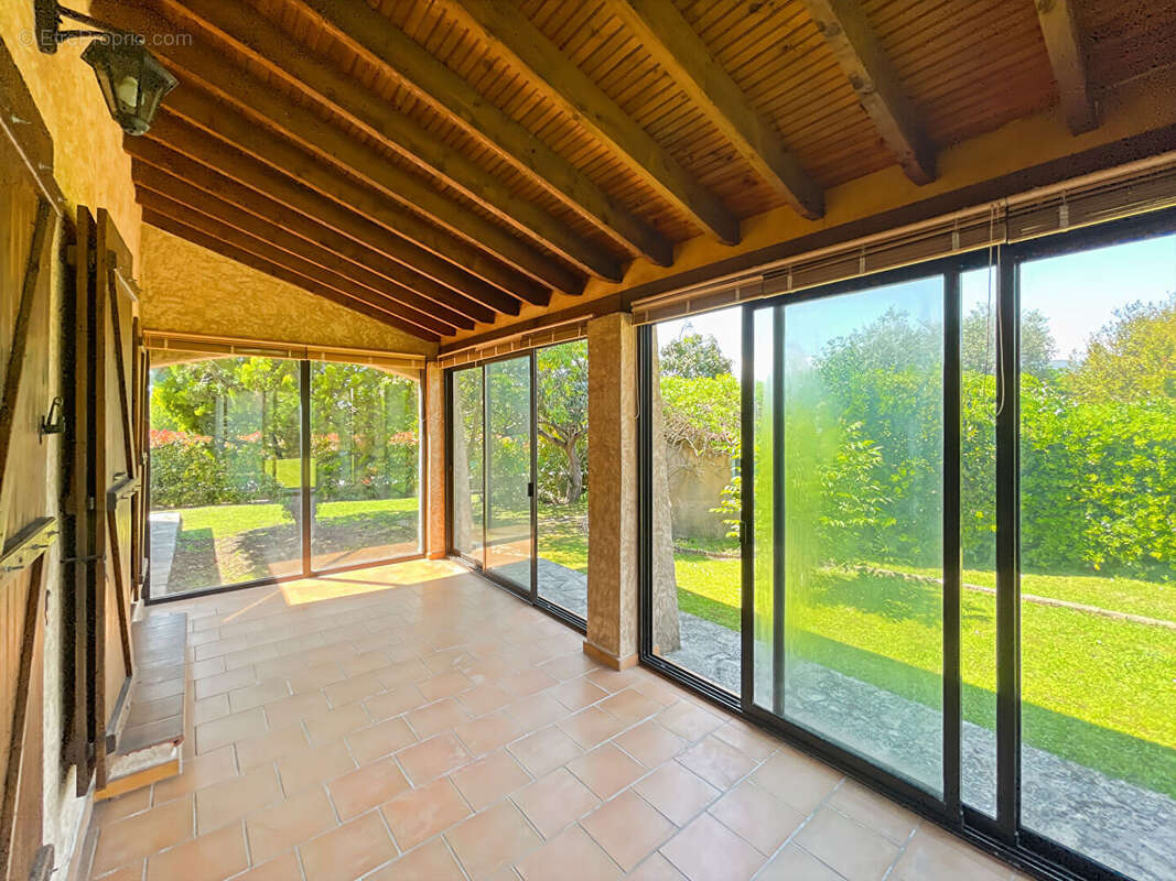 Maison à MOUANS-SARTOUX