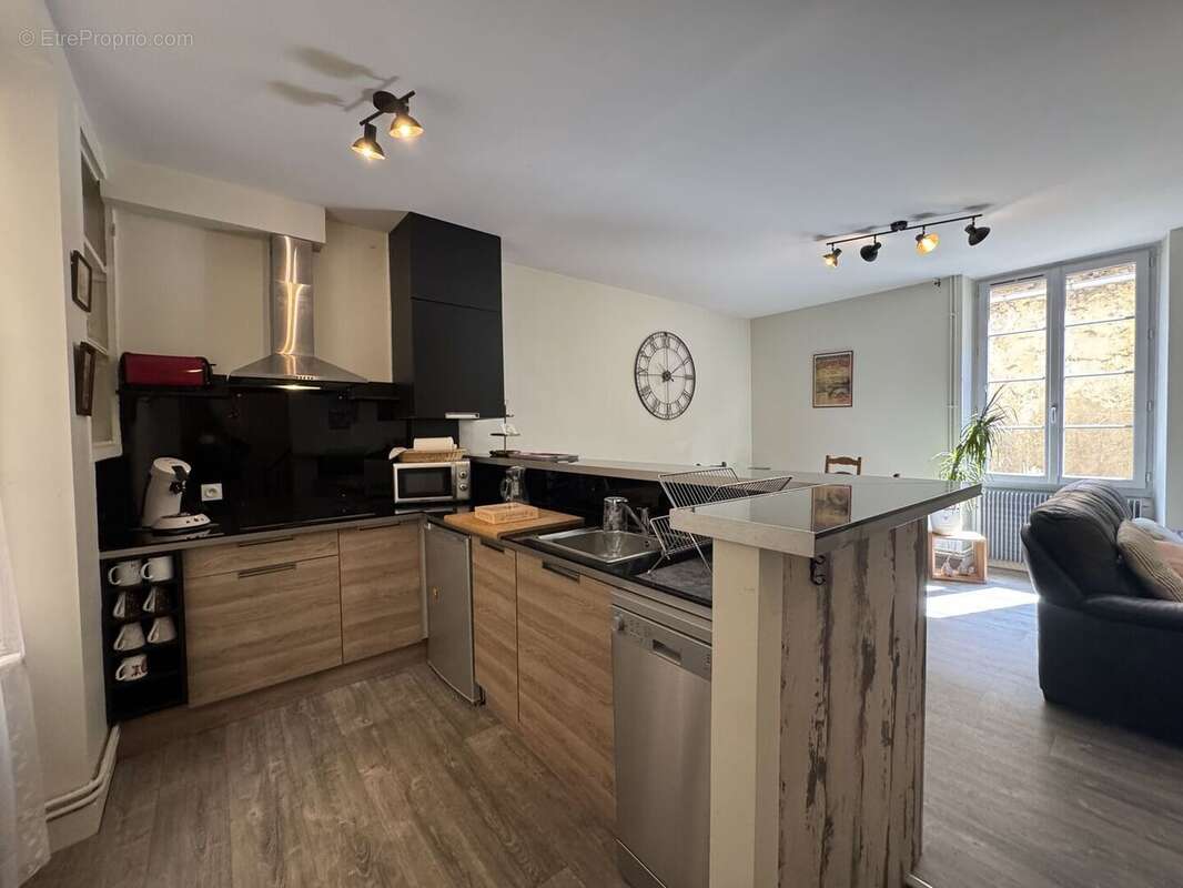 À vendre – Charmant ensemble immobilier en plein cœur de Sarlat - photo 3