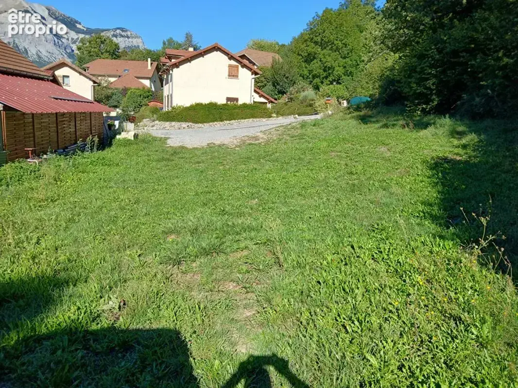 Terrain à SAINT-BONNET-EN-CHAMPSAUR