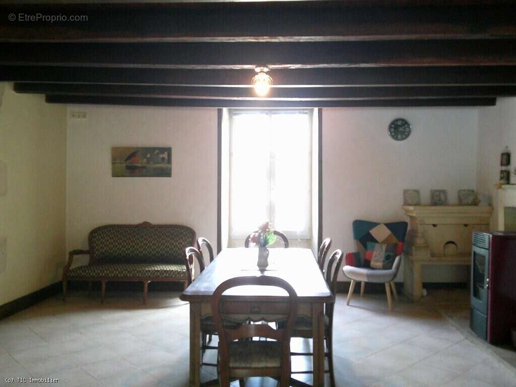 Maison à CHEF-BOUTONNE