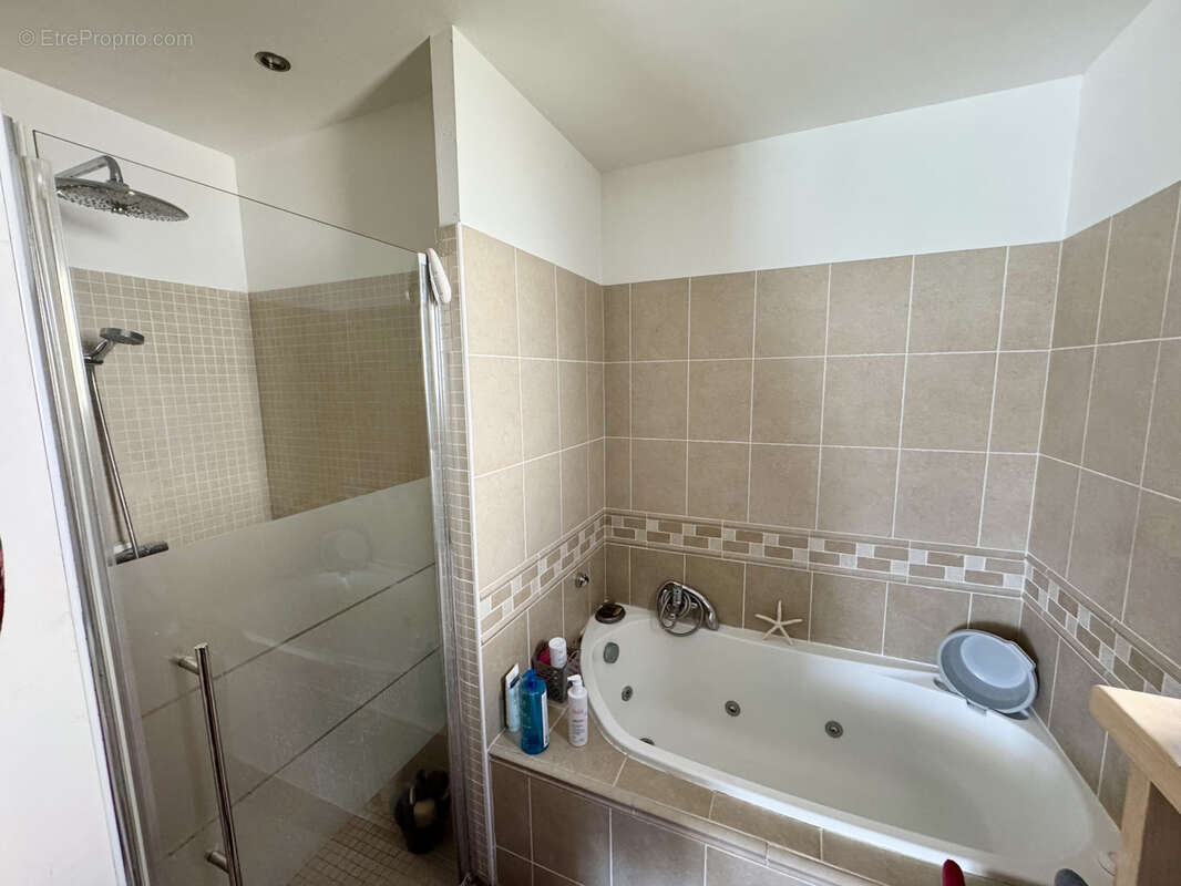 Maison à LA MOTTE-D'AIGUES