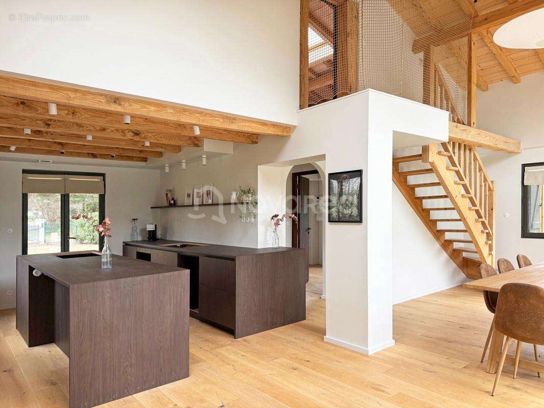 Maison à MOLIETS-ET-MAA