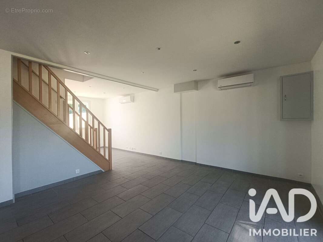 Maison 74 m² à Crouy-Sur-Ourcq  - photo 5