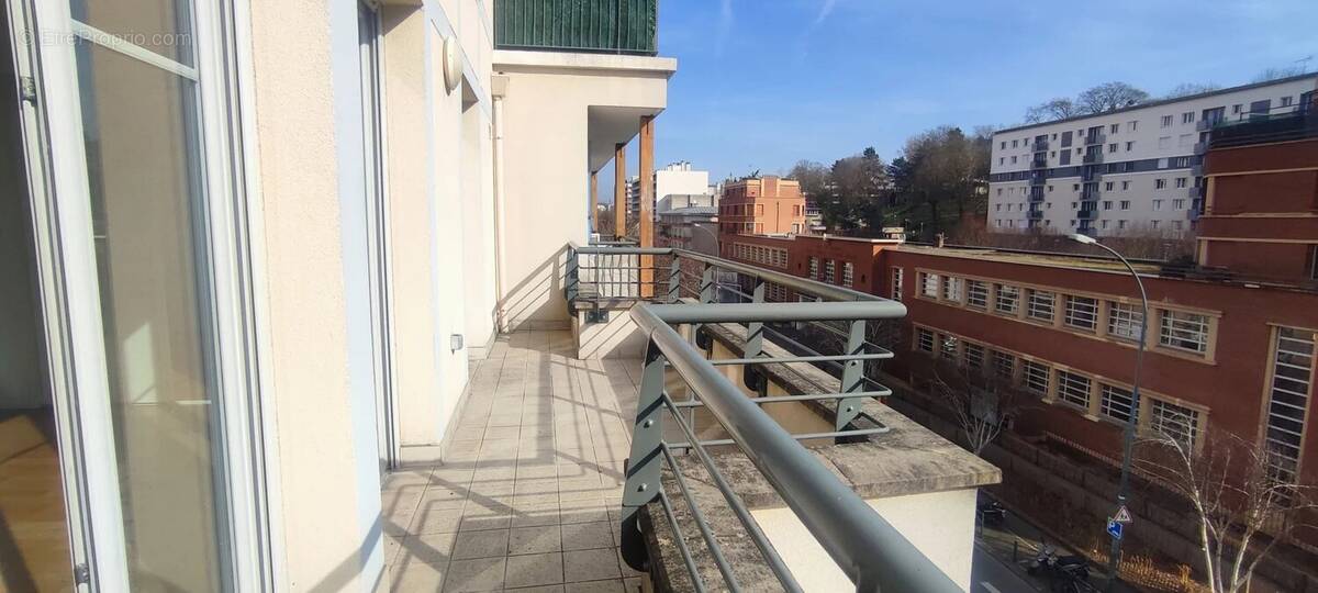 Appartement à CHAVILLE