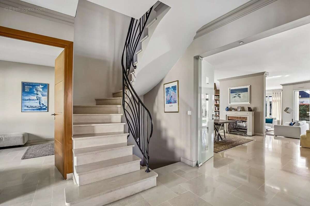 Le vesinet 4 min rer, propriete contemporaine 256 m² - terrain 1202 m² - belles prestations - photo 8