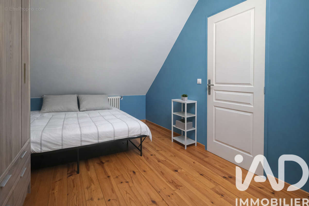 Maison 92 m² à Cronat  - photo 6