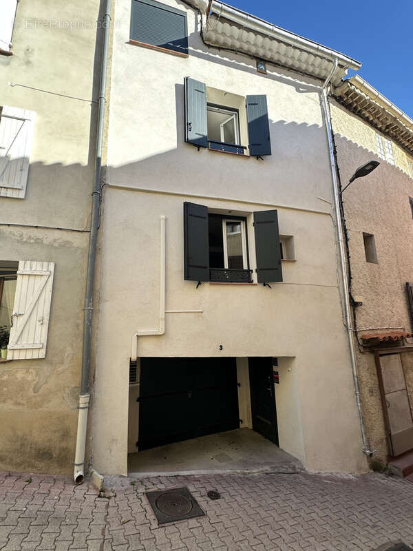 Maison à SOLLIES-TOUCAS