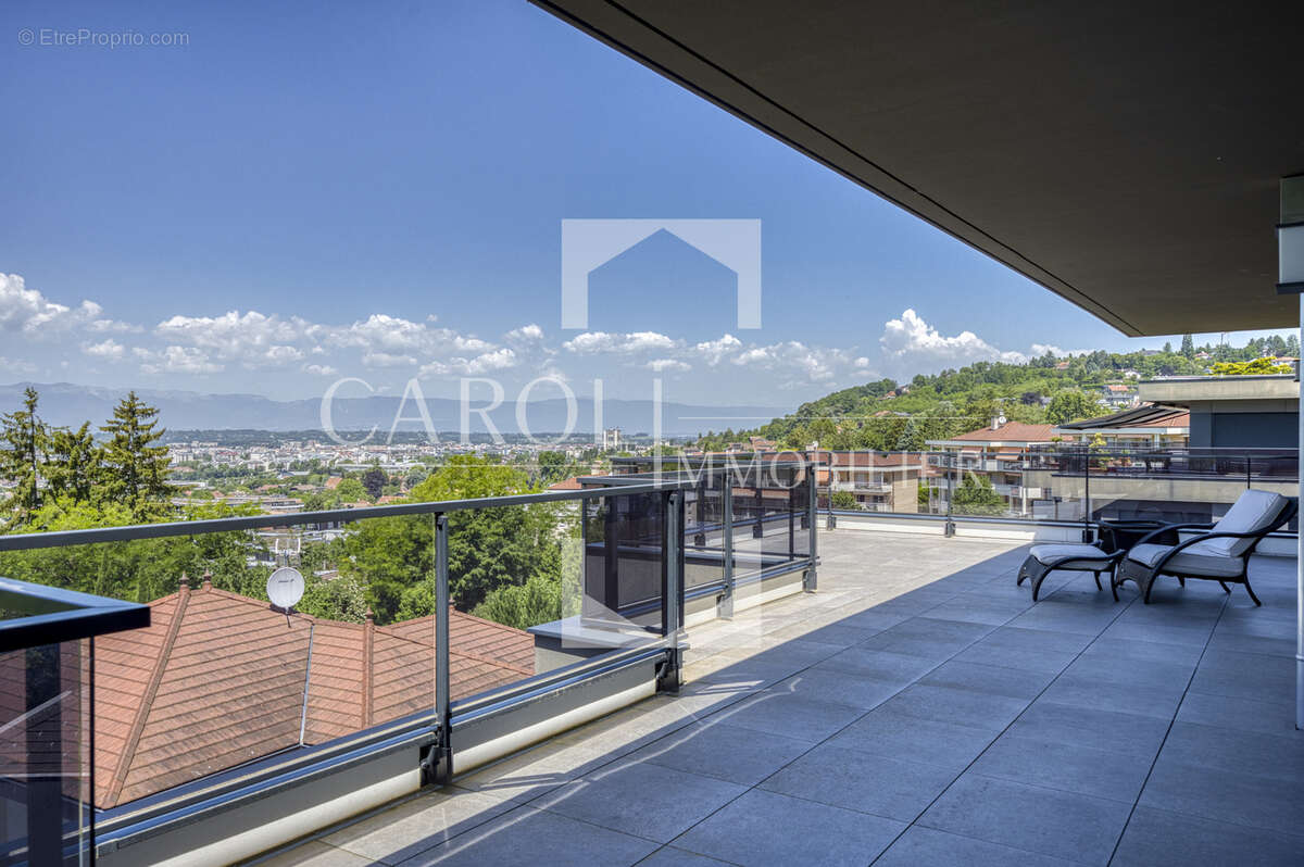 Appartement à VETRAZ-MONTHOUX