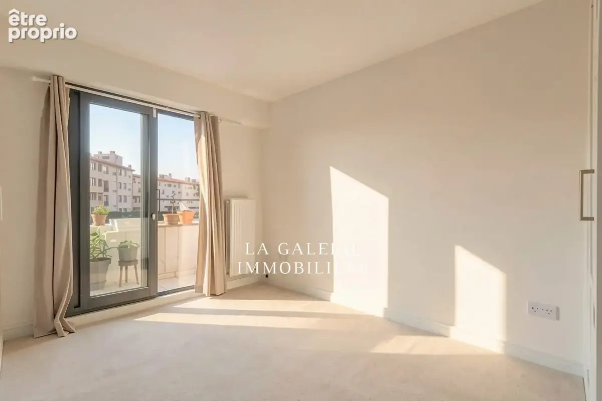 Appartement 163 m² à Suresnes  - photo 9