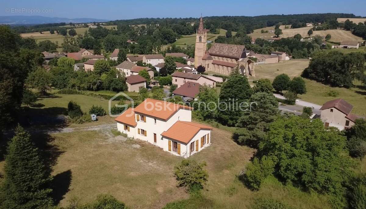 La bénisson-dieu – maison contemporaine de 2023 – 140 m² habitables – terrain de 2 338 m² - photo 2