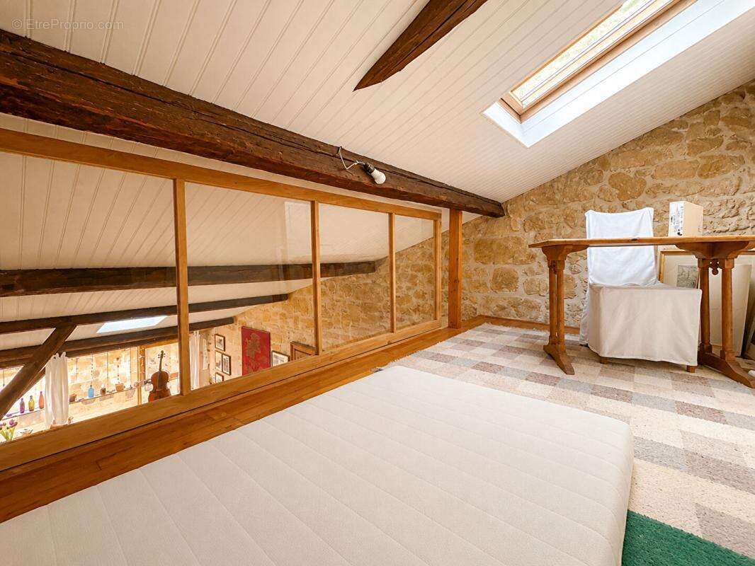Vente T4 98m2 BORDEAUX (33800) - photo 6
