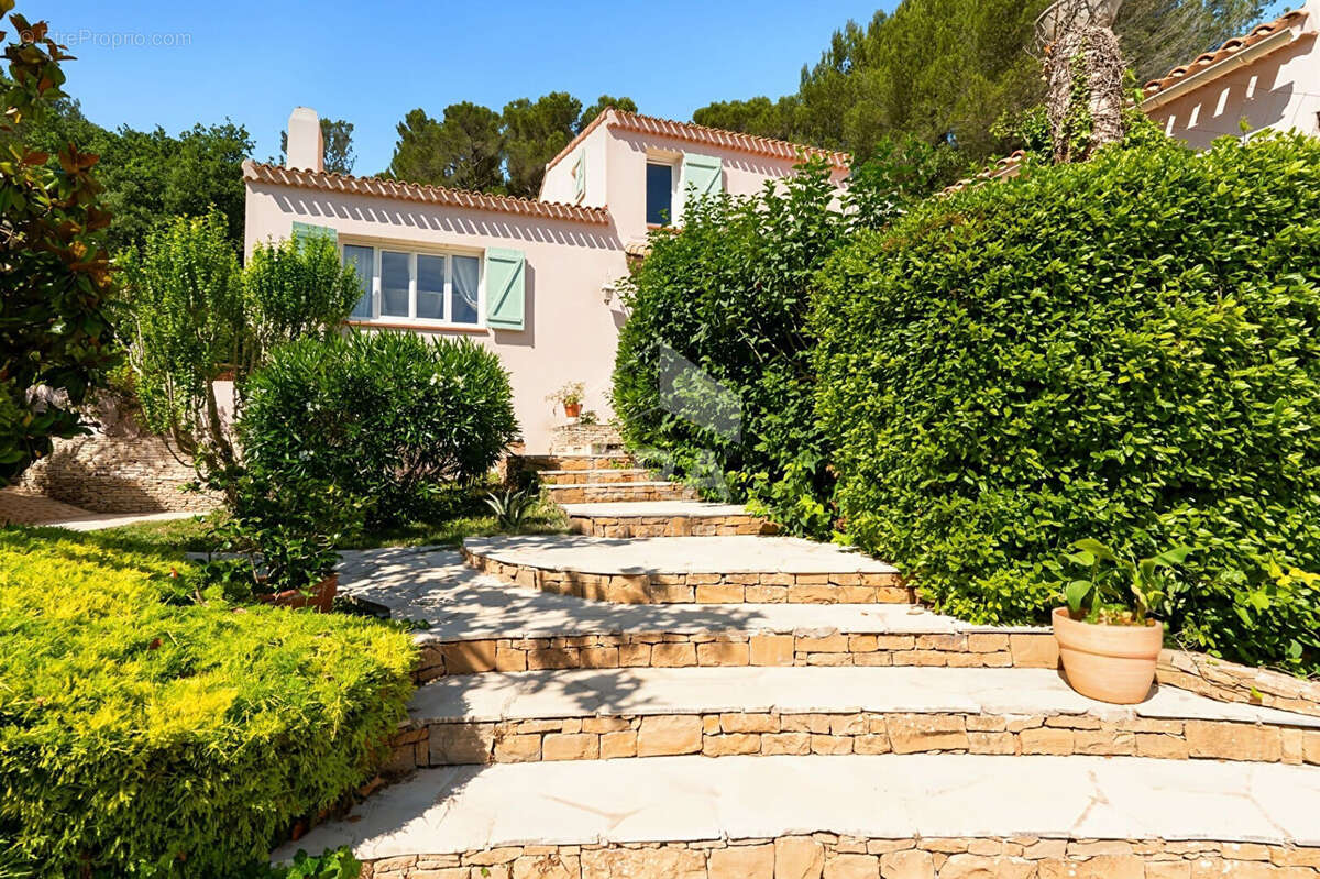 Maison à CABRIES