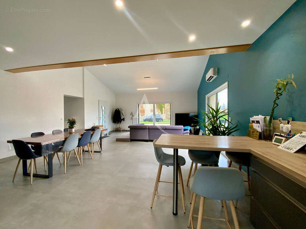 Maison à SAINT-CIERS-CHAMPAGNE