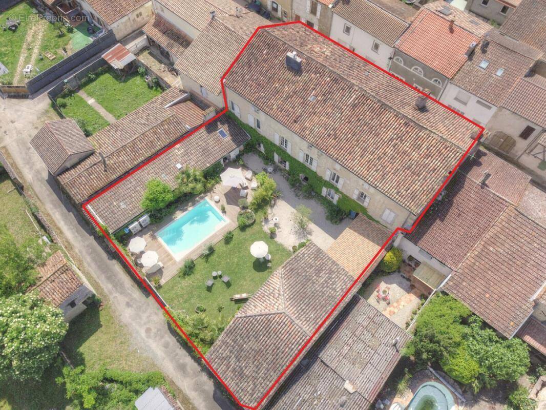Maison à CASTELJALOUX
