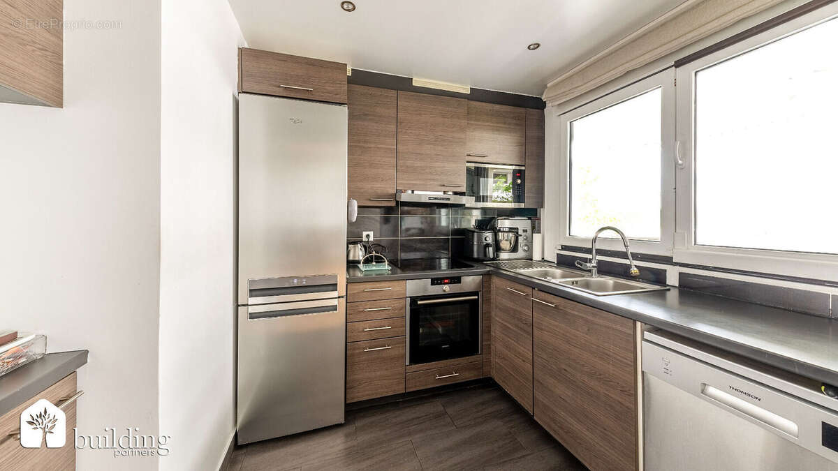 Appartement à LEVALLOIS-PERRET