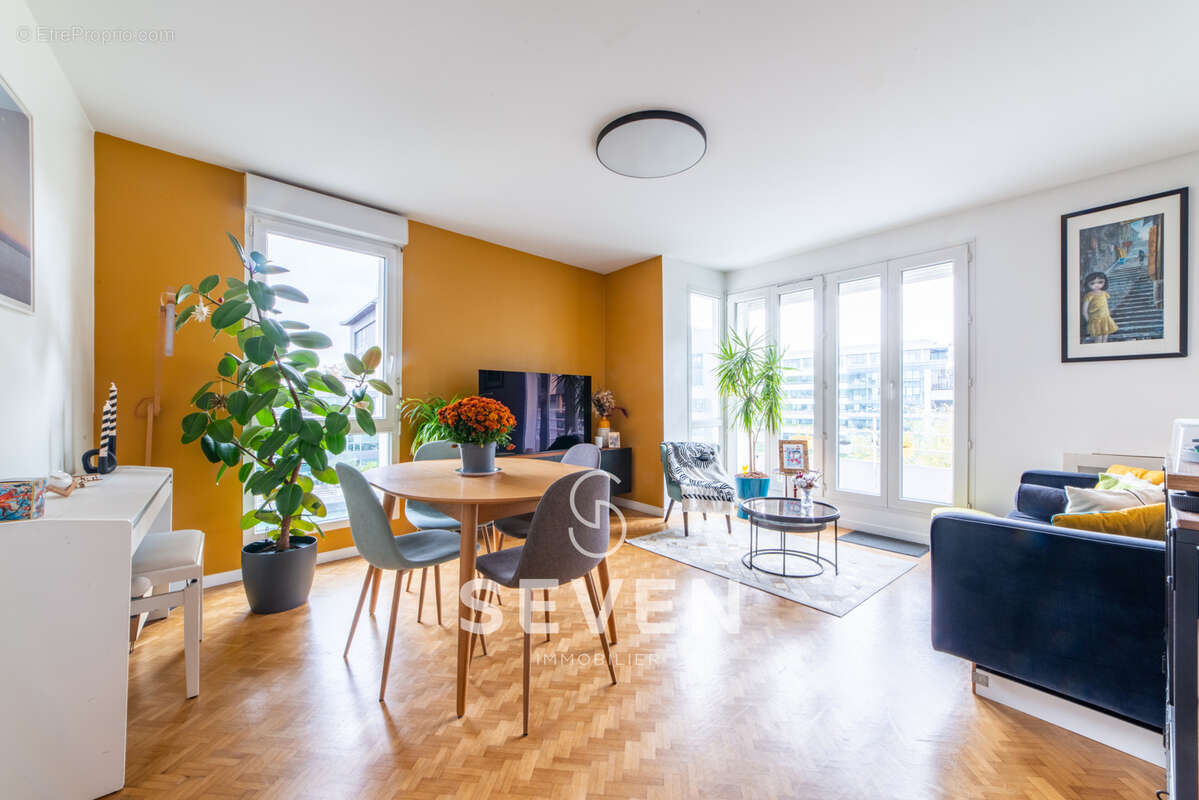 Appartement à CLICHY