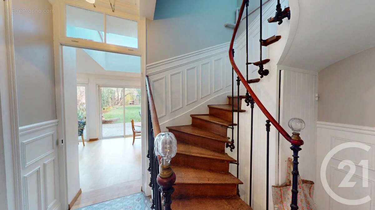 Maison à SAINT-QUENTIN