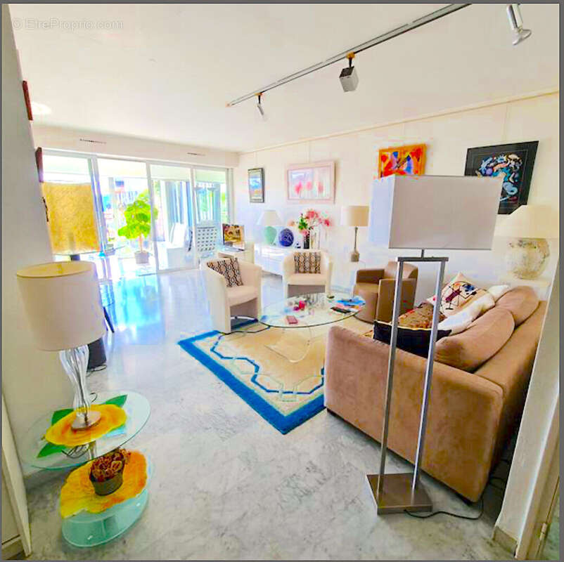Appartement à VILLEFRANCHE-SUR-MER