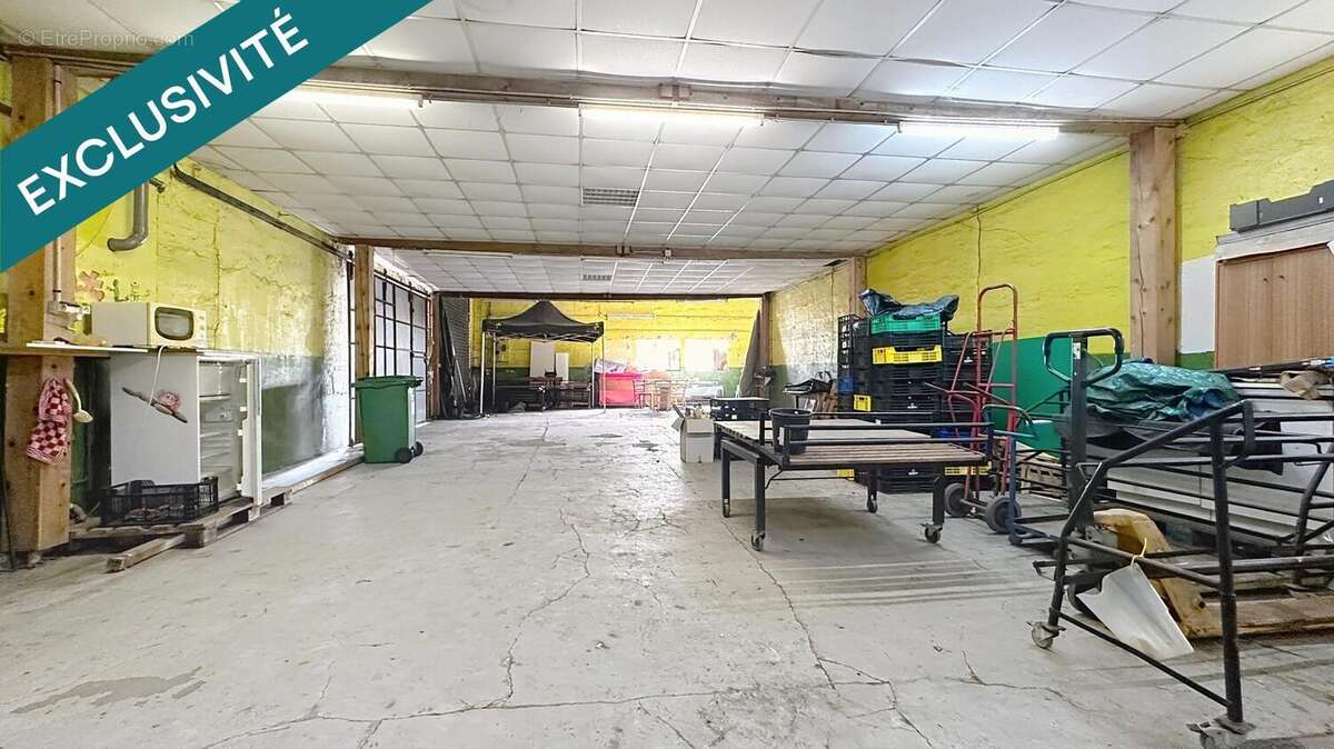 Commerce 305 m² à Ambares-Et-Lagrave  - photo 3