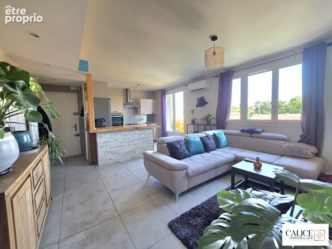 Appartement à BOURG-LES-VALENCE