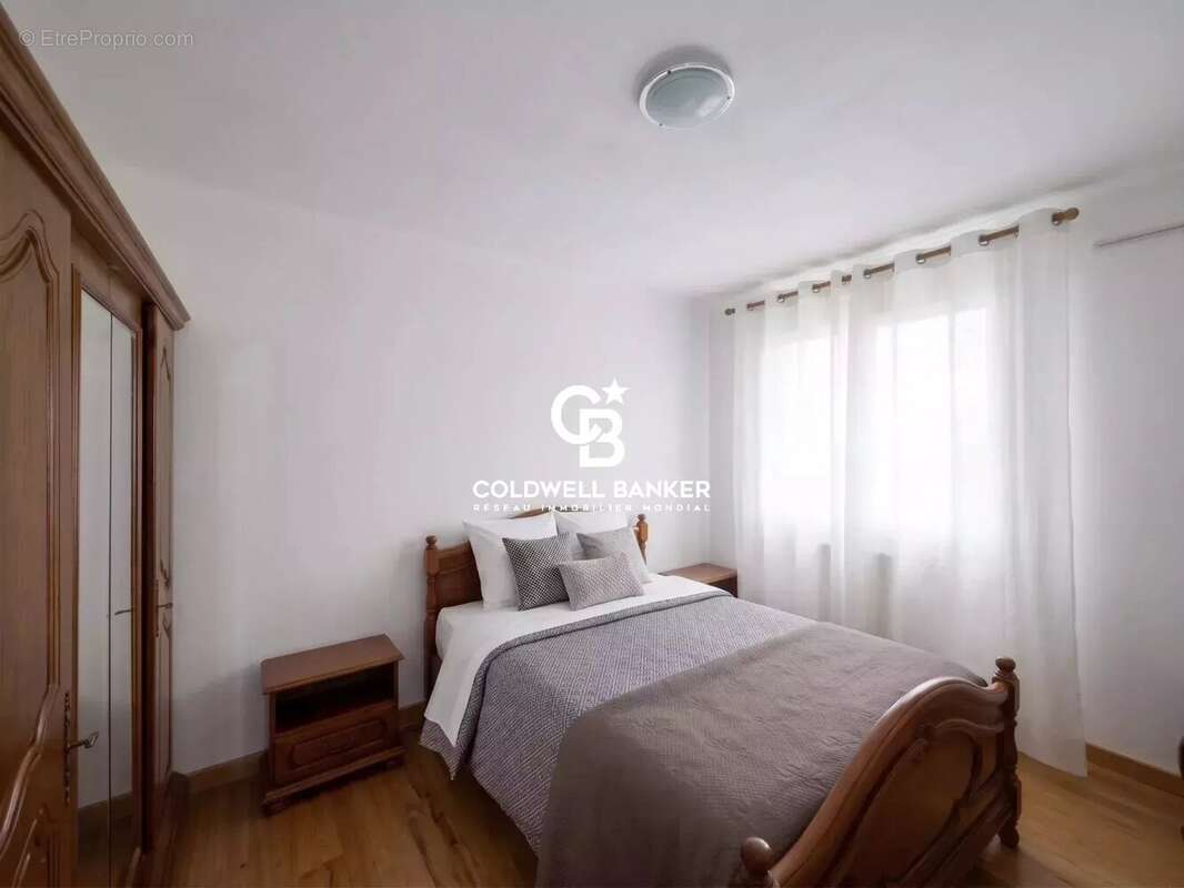 A vendre à Vétraz-Monthoux Maison familiale de 145 m² au calme avec terrain piscinable - photo 12