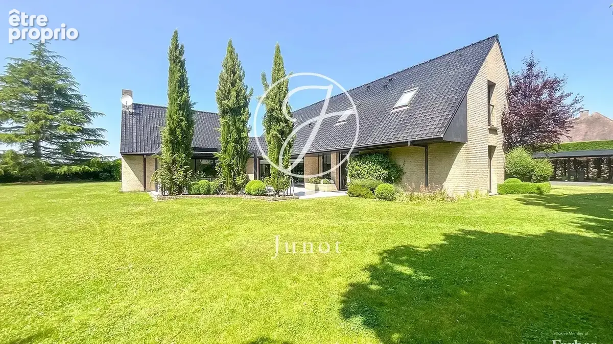 Brillon - Maison à vendre - 12 pièces - 544m² - 7 chambres - Jardin - Piscine intérieur - Stationnement. - photo 10