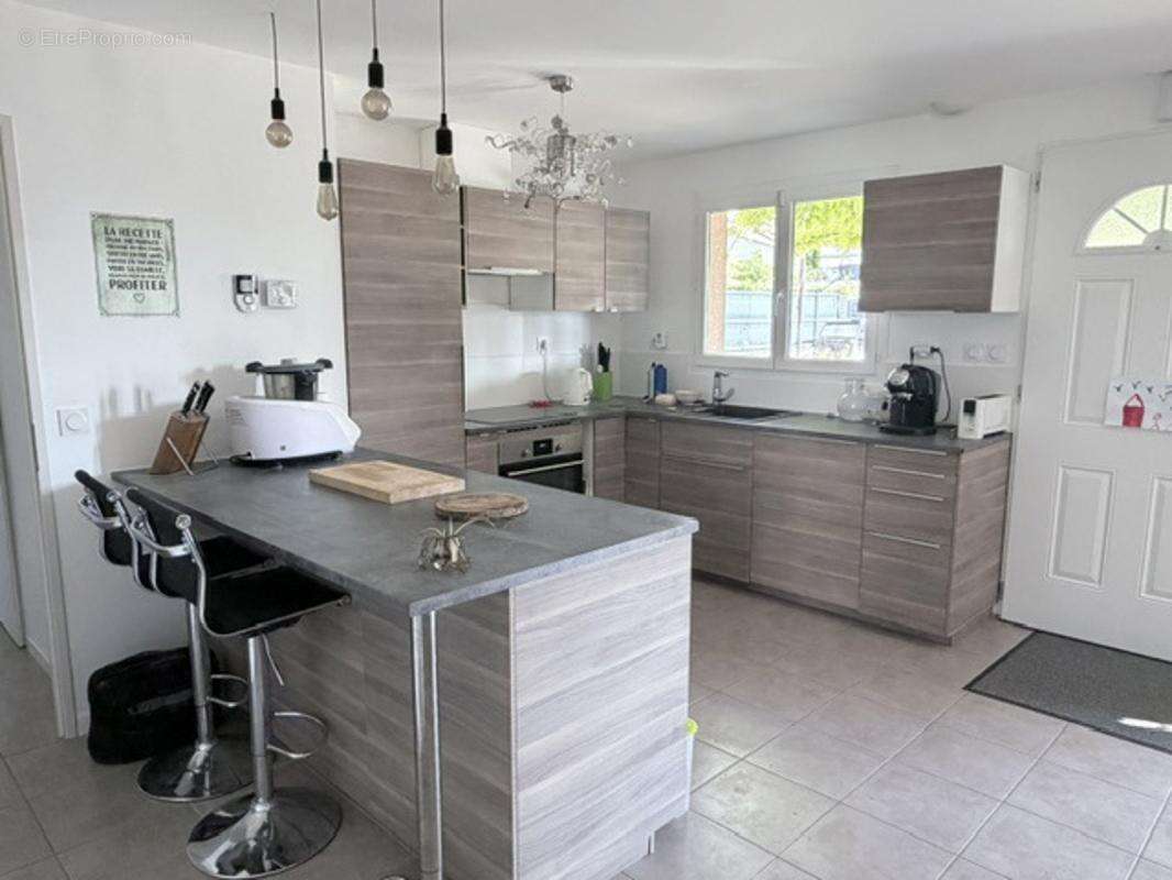Maison T4 87m² + garage 94m² et piscine - L'Isle-Jourdain - photo 3