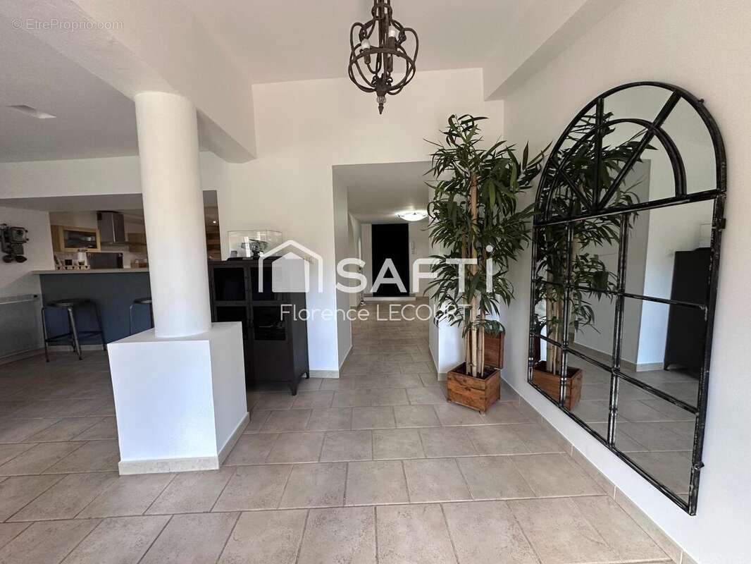 Photo 2 - Appartement à TOURVES