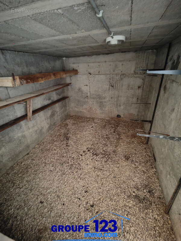 Maison avec local loué à Migennes   Vivez et investissez en un seul lieu - photo 16