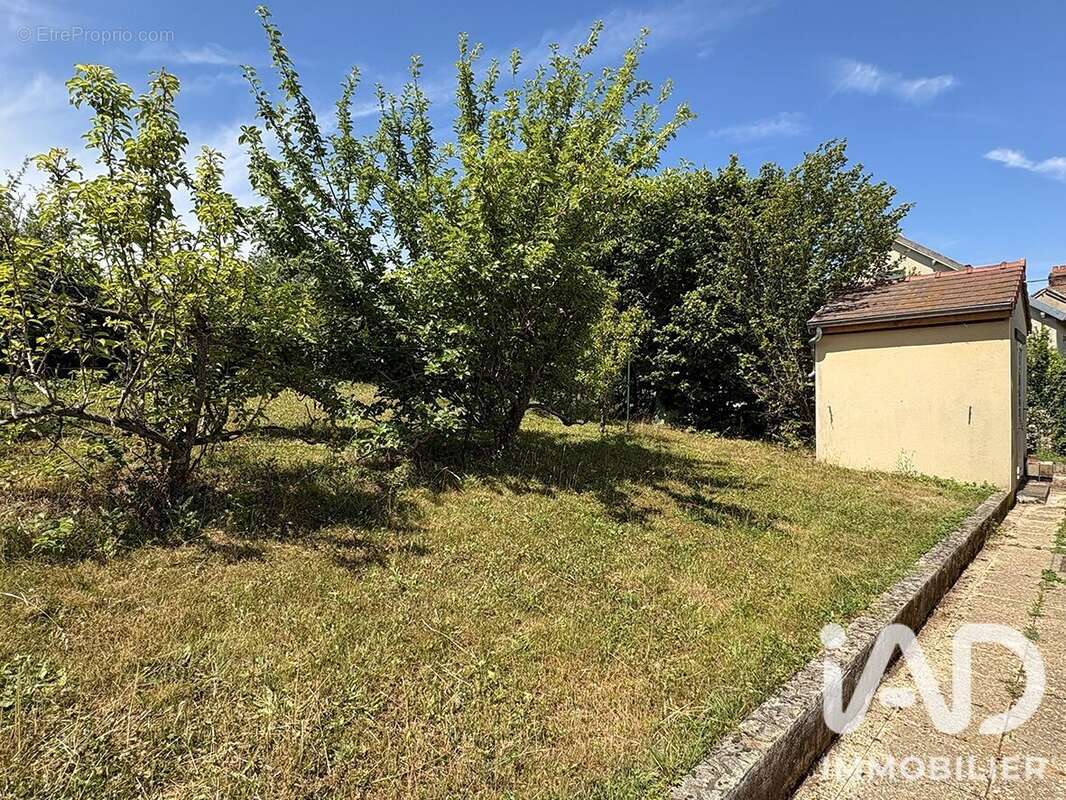 Maison 75 m² à Leugny  - photo 4
