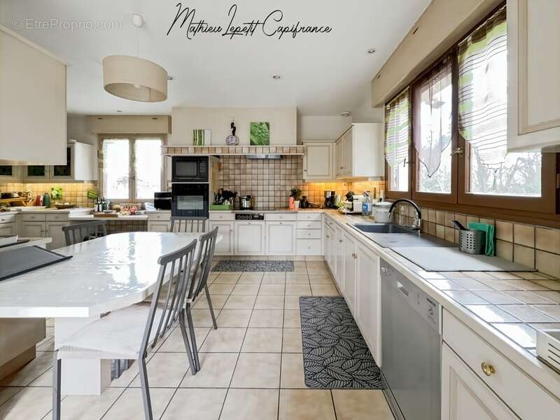 Maison à COULOUNIEIX-CHAMIERS