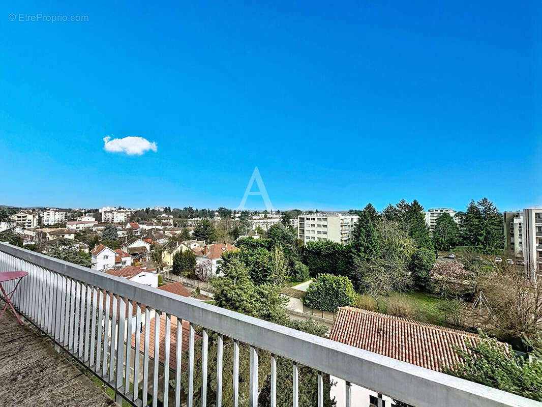 Appartement lumineux 125 m2 - 4 chambres - Mâcon - photo 2