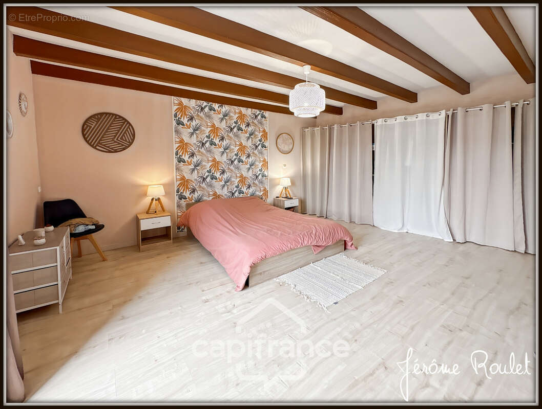 Maison en pierre à vendre 6 pièces 4 chambres + studio indépendant sur terrain 3 260 m² avec dépendances Champigny-En-Rochereau  - photo 22
