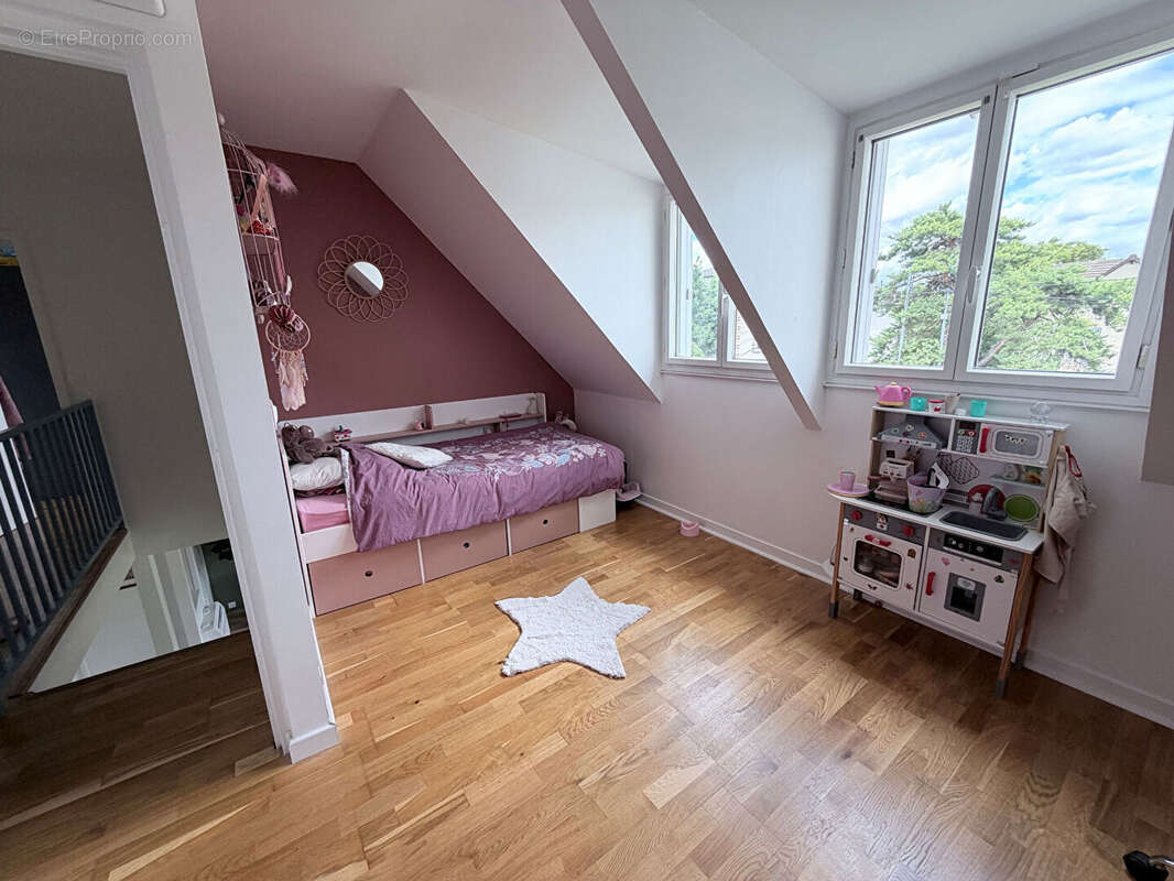 Maison - Champigny Sur Marne - 6 pièces 130 m2 - photo 14